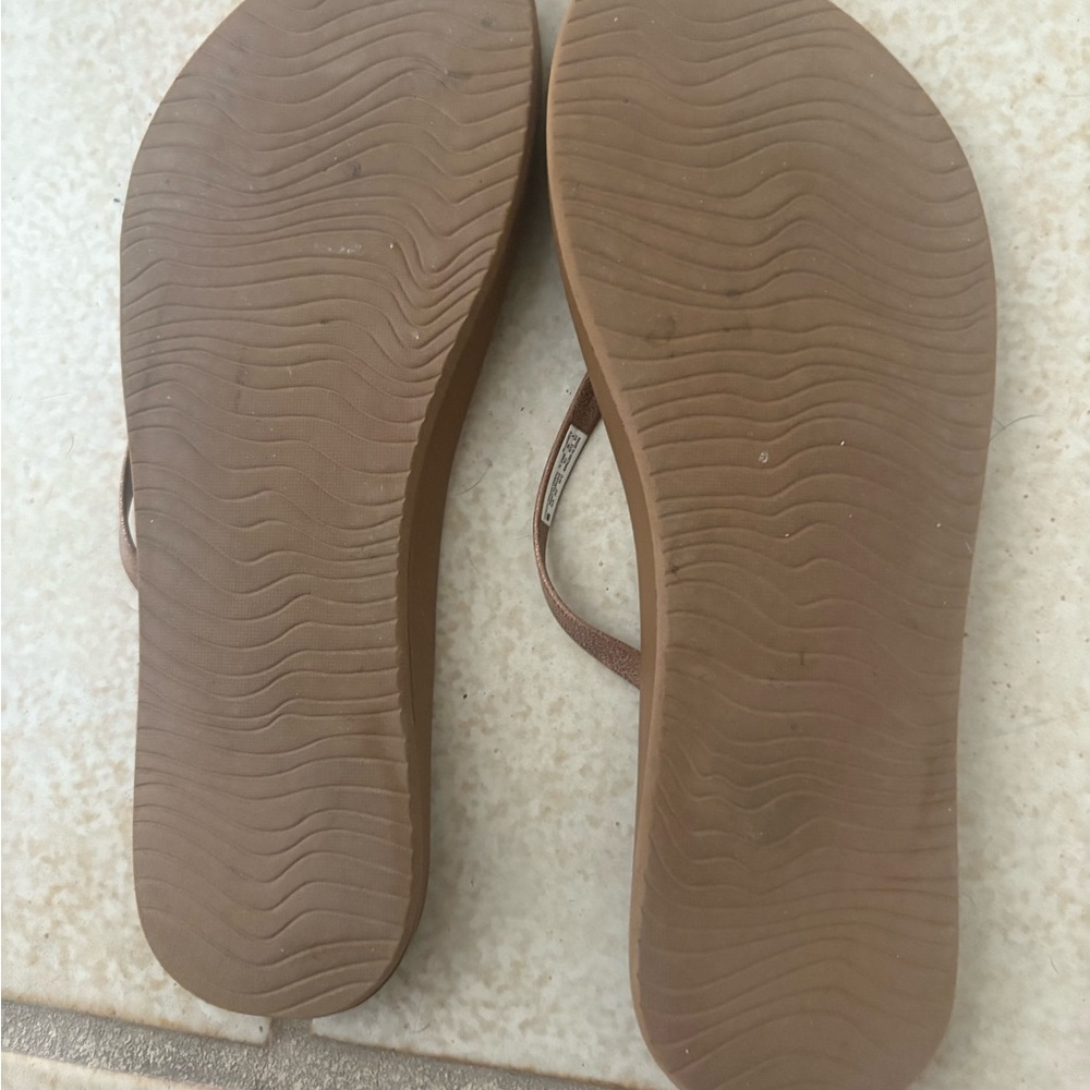 Reef Women's Tan Sandals - Picture 3 of 3